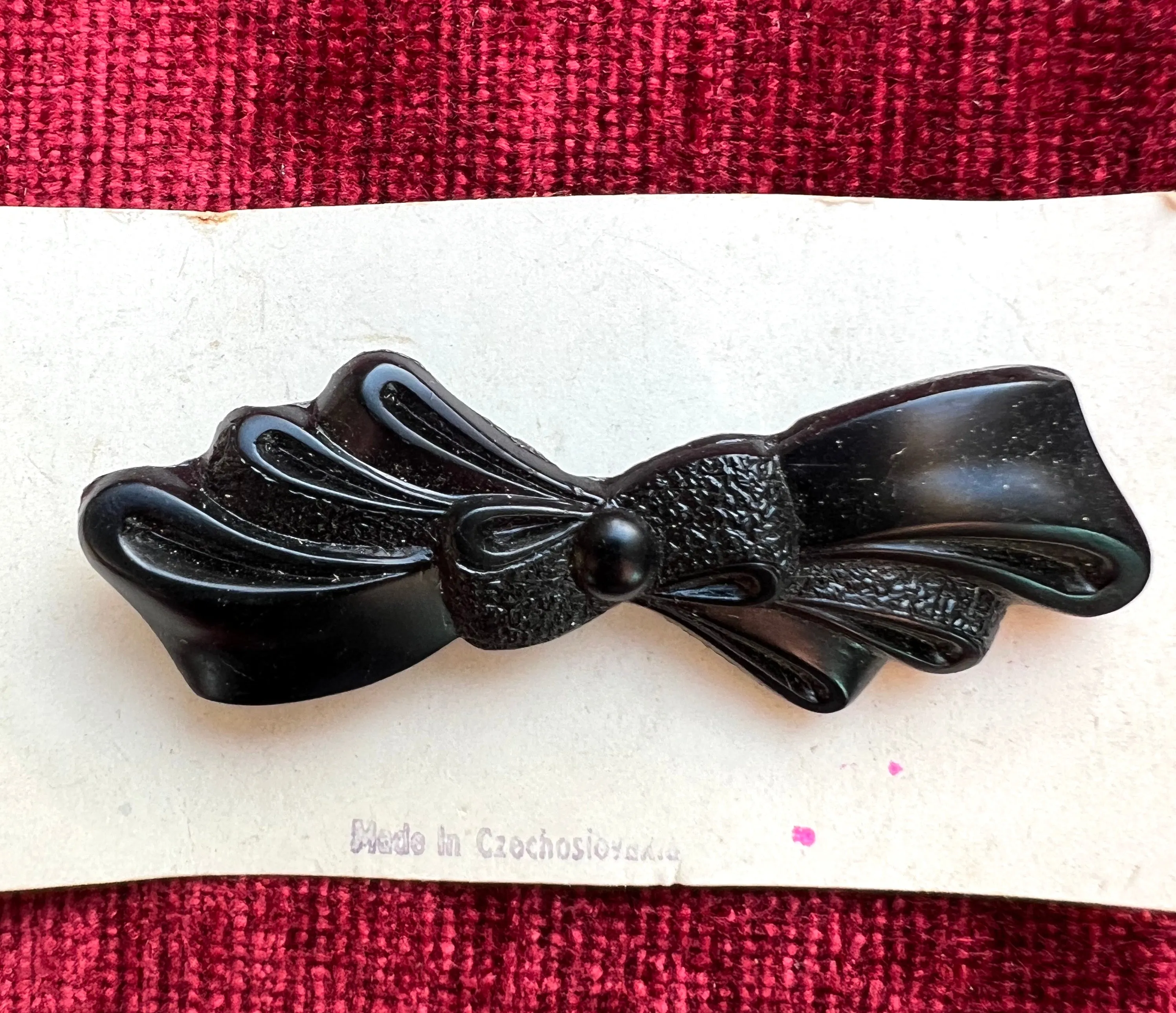 1930s Czech Folded and Textured Black Pressed Glass Bow Brooch