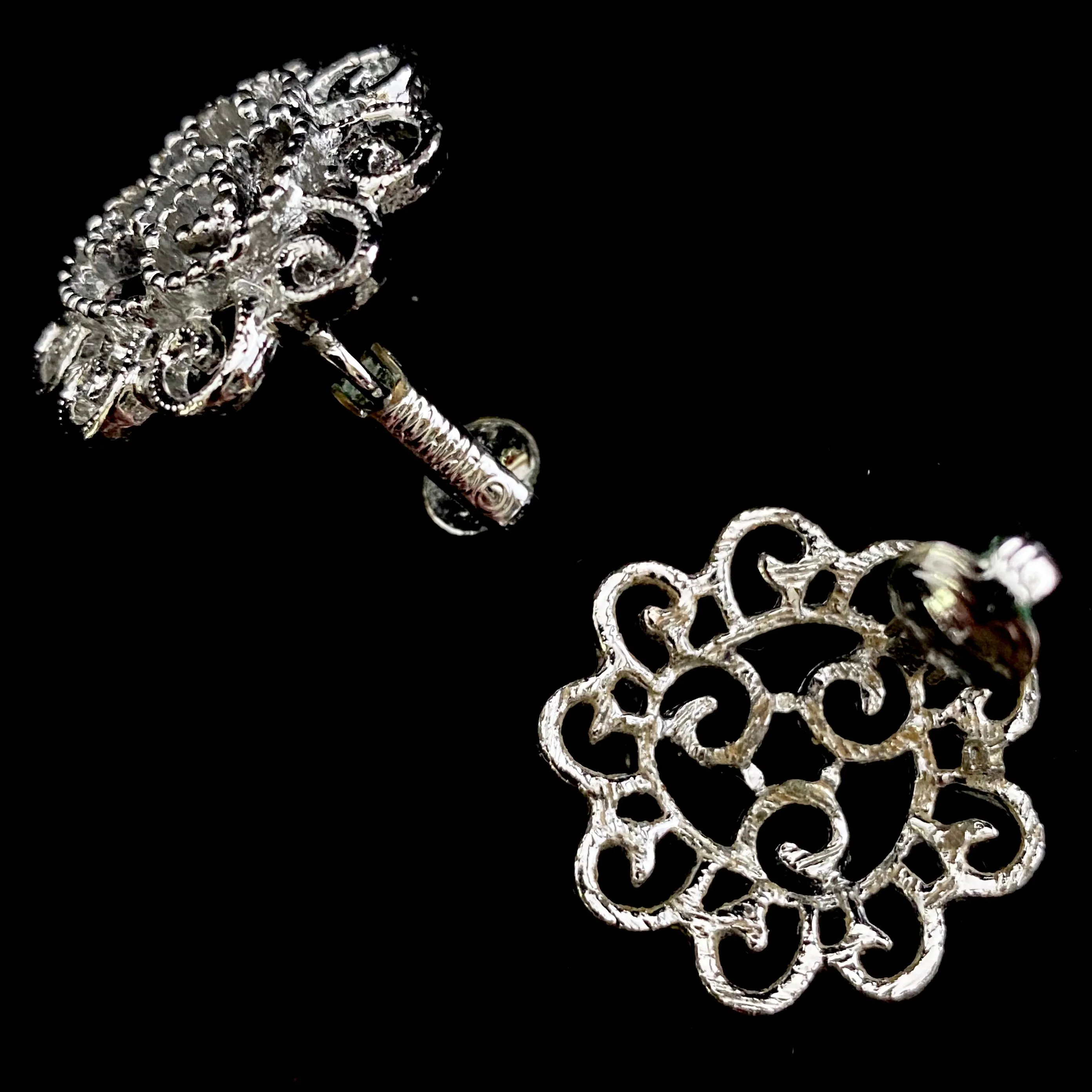 1971 Sarah Coventry Silvery Mist Brooch & Earring Set