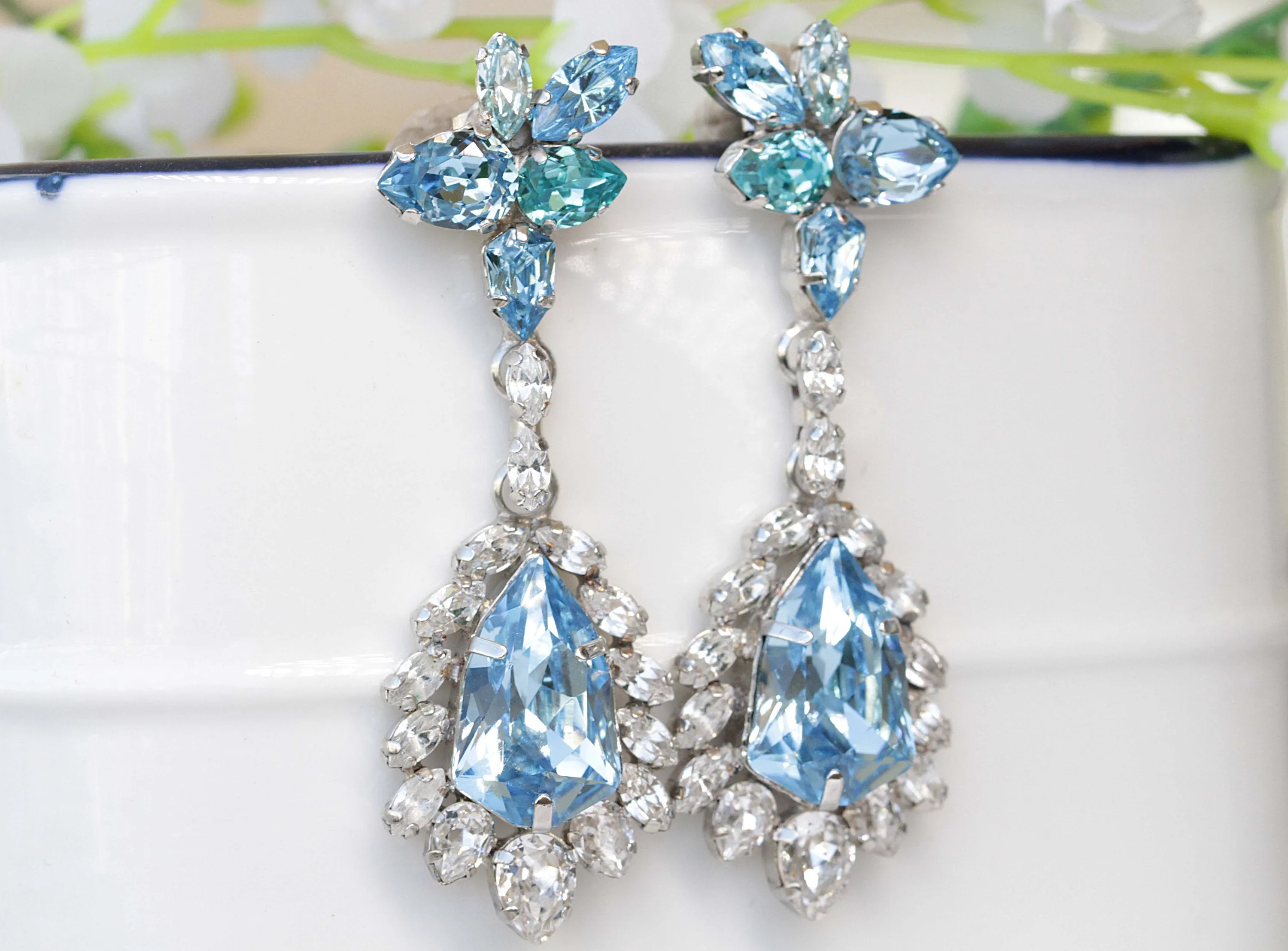 AQUAMARINE LONG EARRINGS