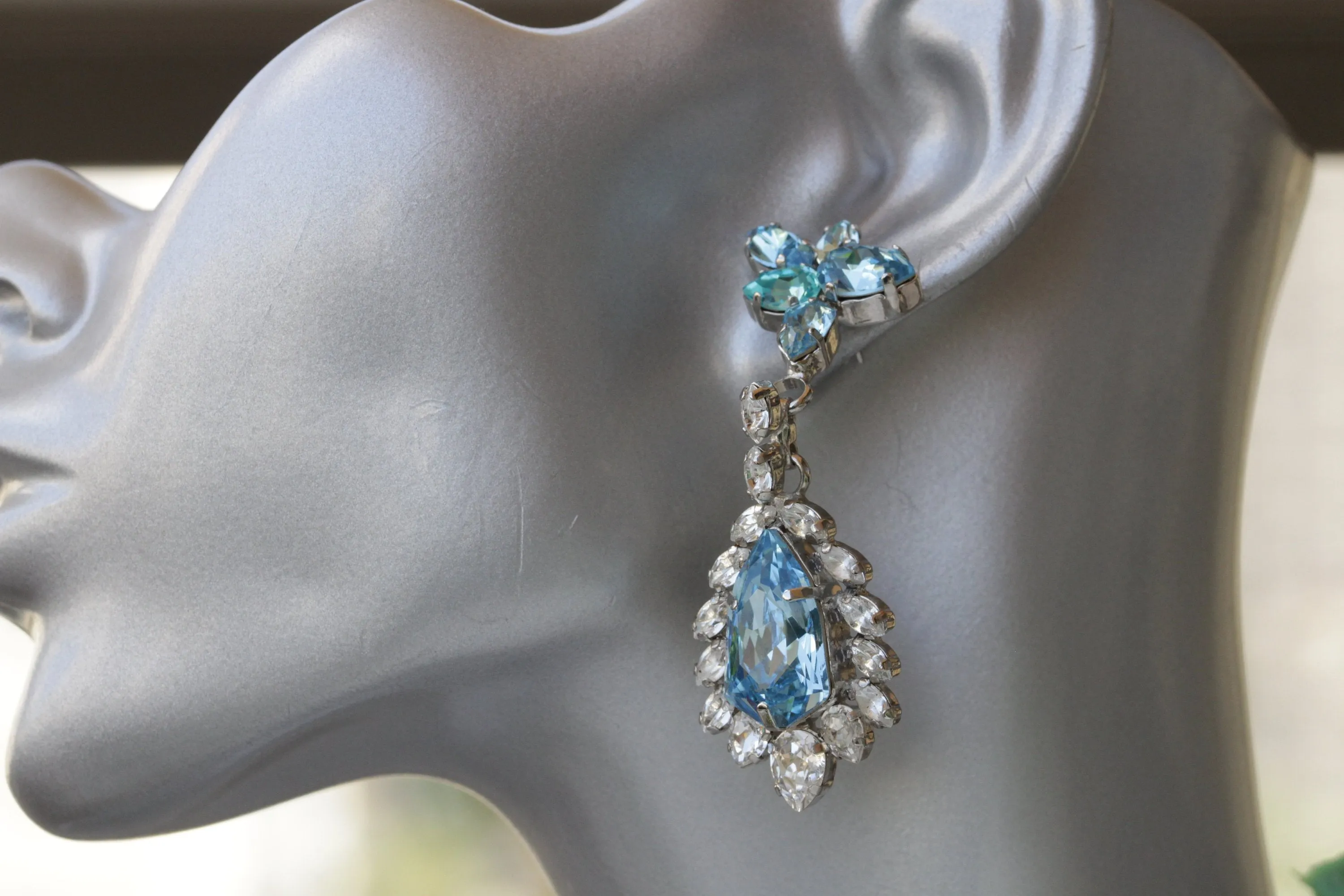 AQUAMARINE LONG EARRINGS