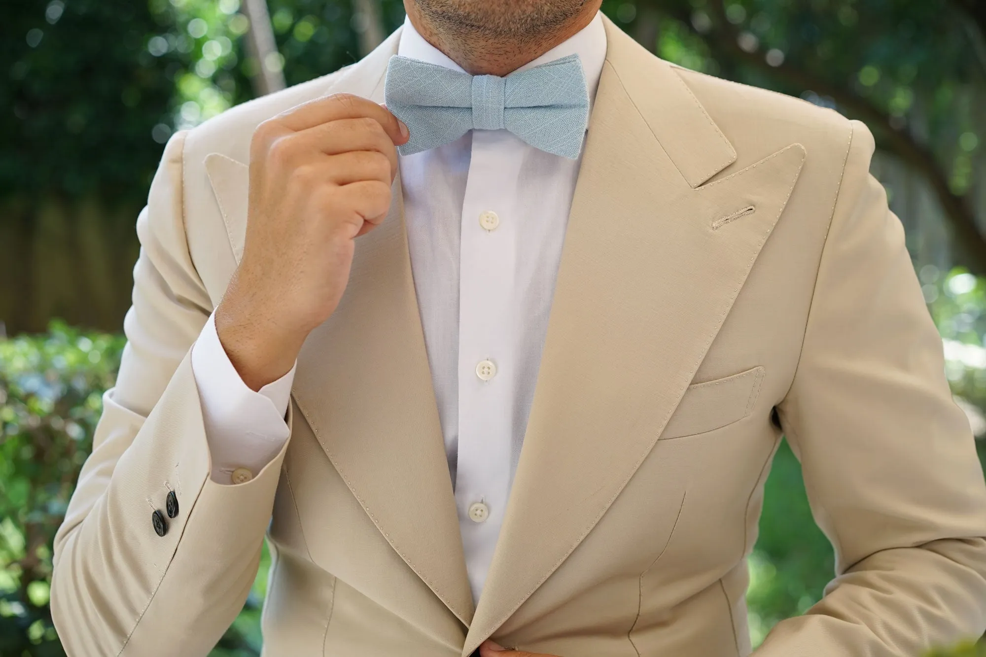 Argentinian Ice Blue Linen Bow Tie