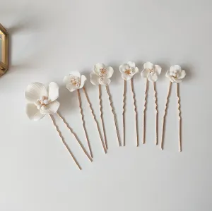 Aveira Hair Pins