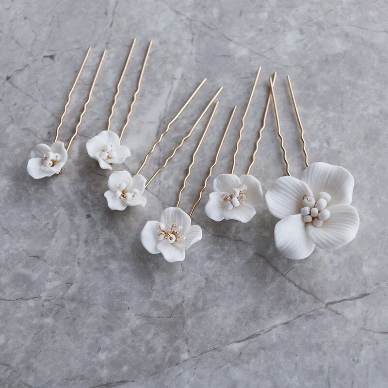 Aveira Hair Pins