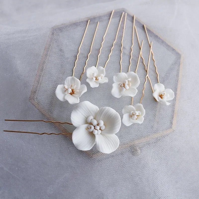 Aveira Hair Pins