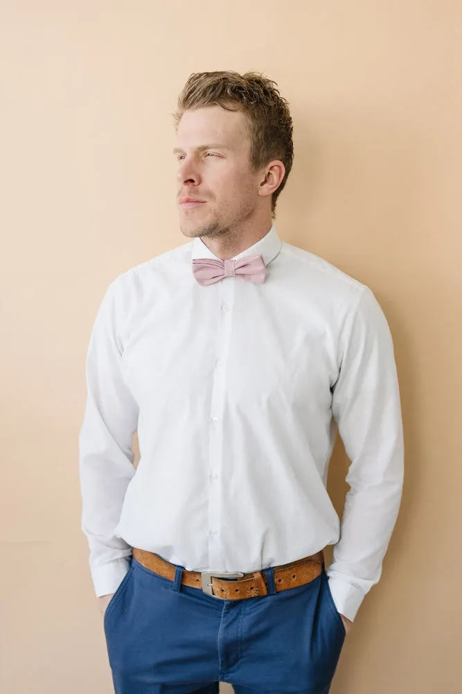 Blush Bow Tie (Pre-Tied)