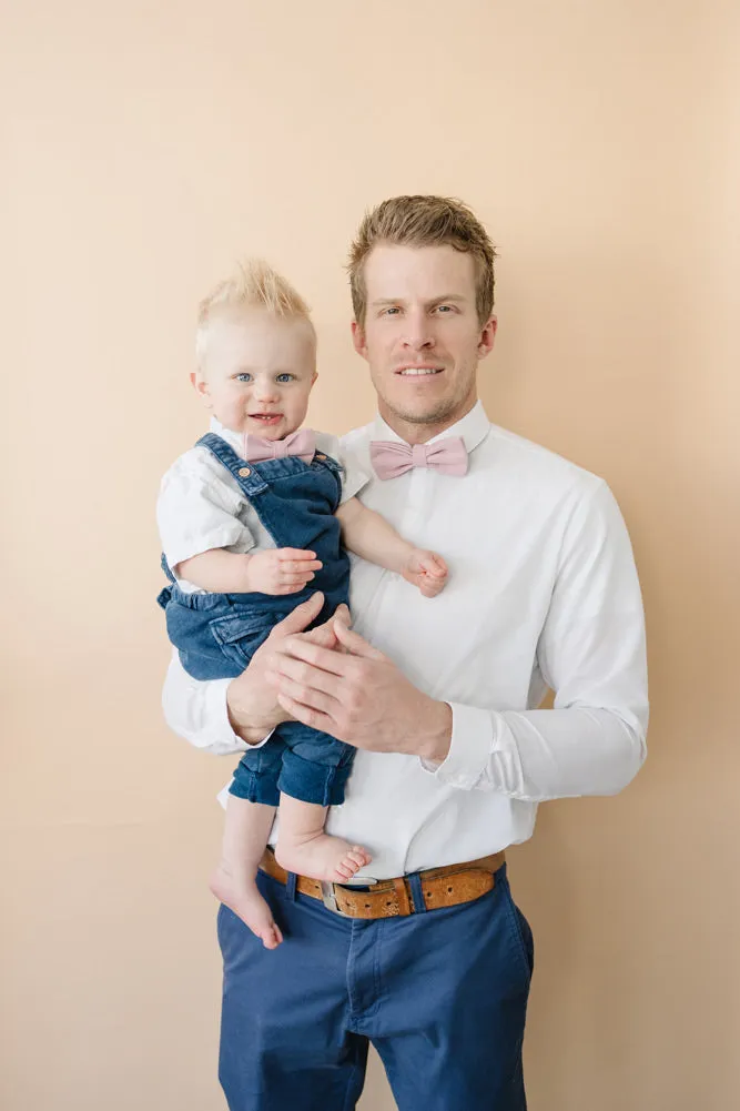 Blush Bow Tie (Pre-Tied)