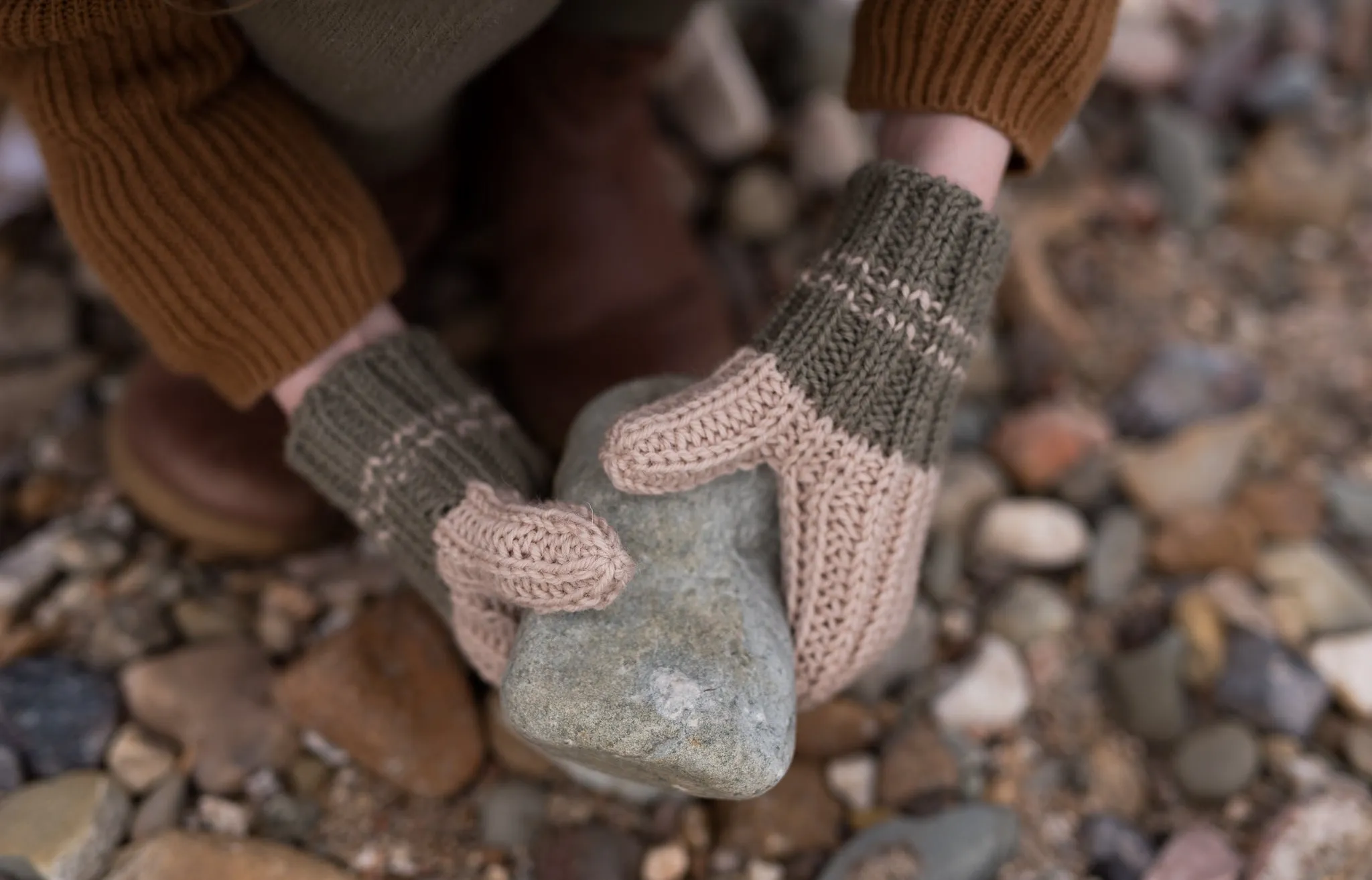 Campside Merino Mittens Khaki