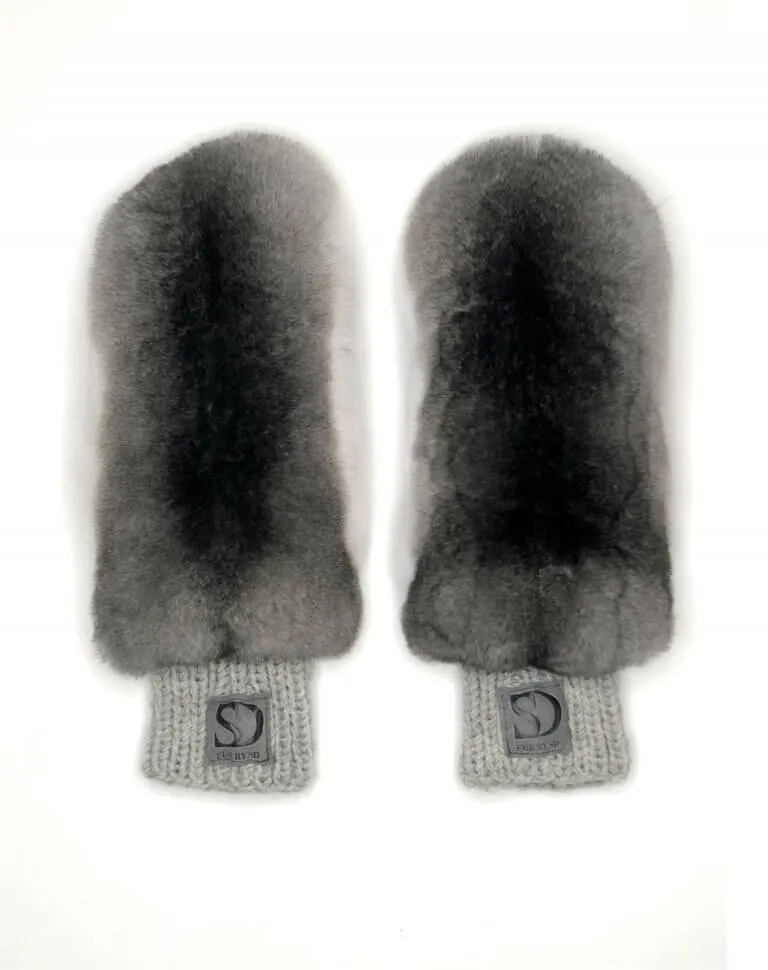 Chinchilla Fur Mittens In Grey