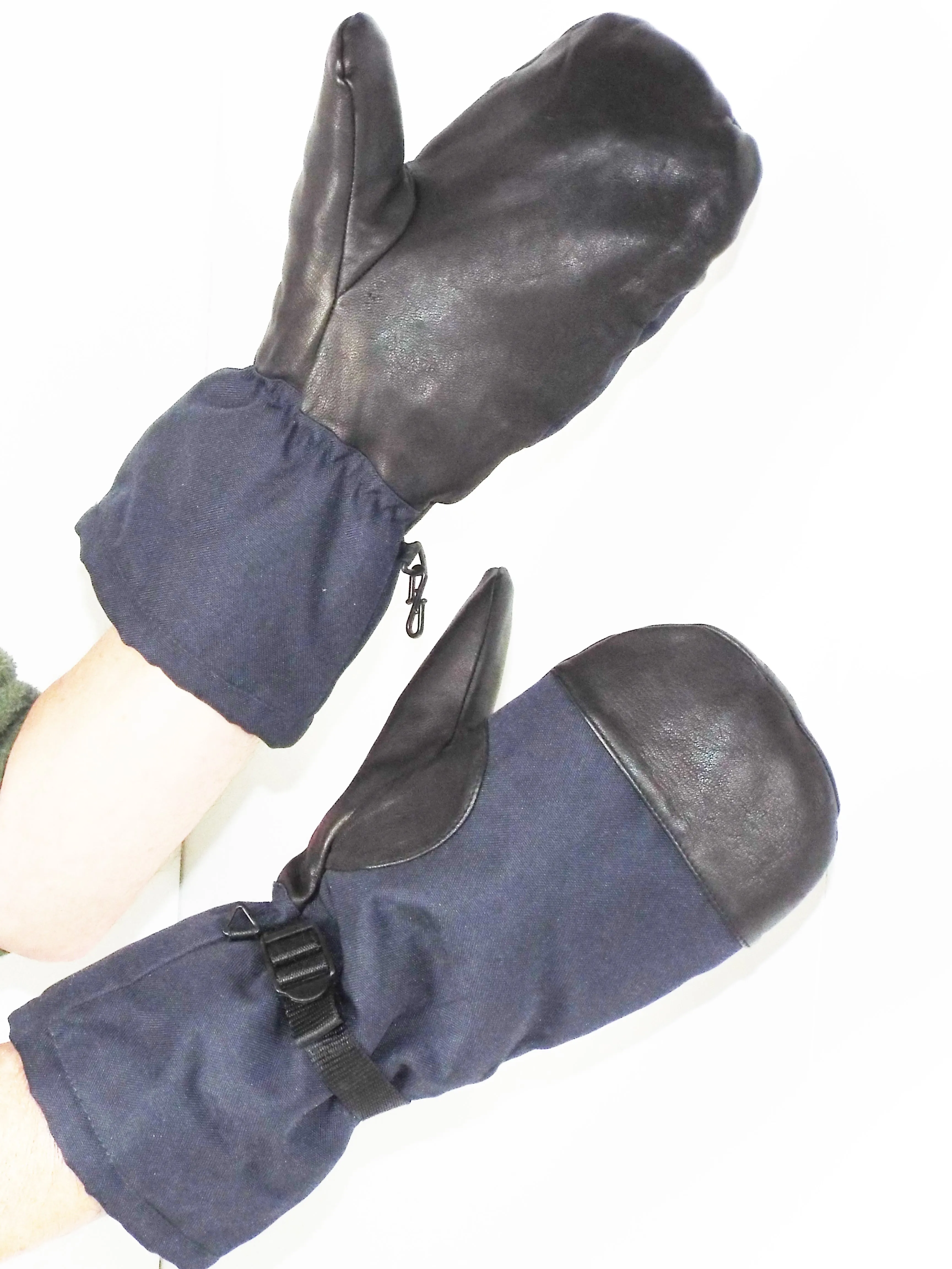 Dutch Navy - Navy Blue fleece lined thermal mittens