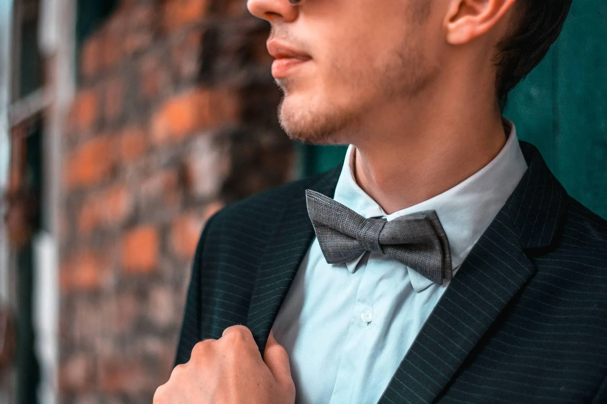 Elegance in Dark Purple: Discover Our Stylish Bow Ties and Ties Collection