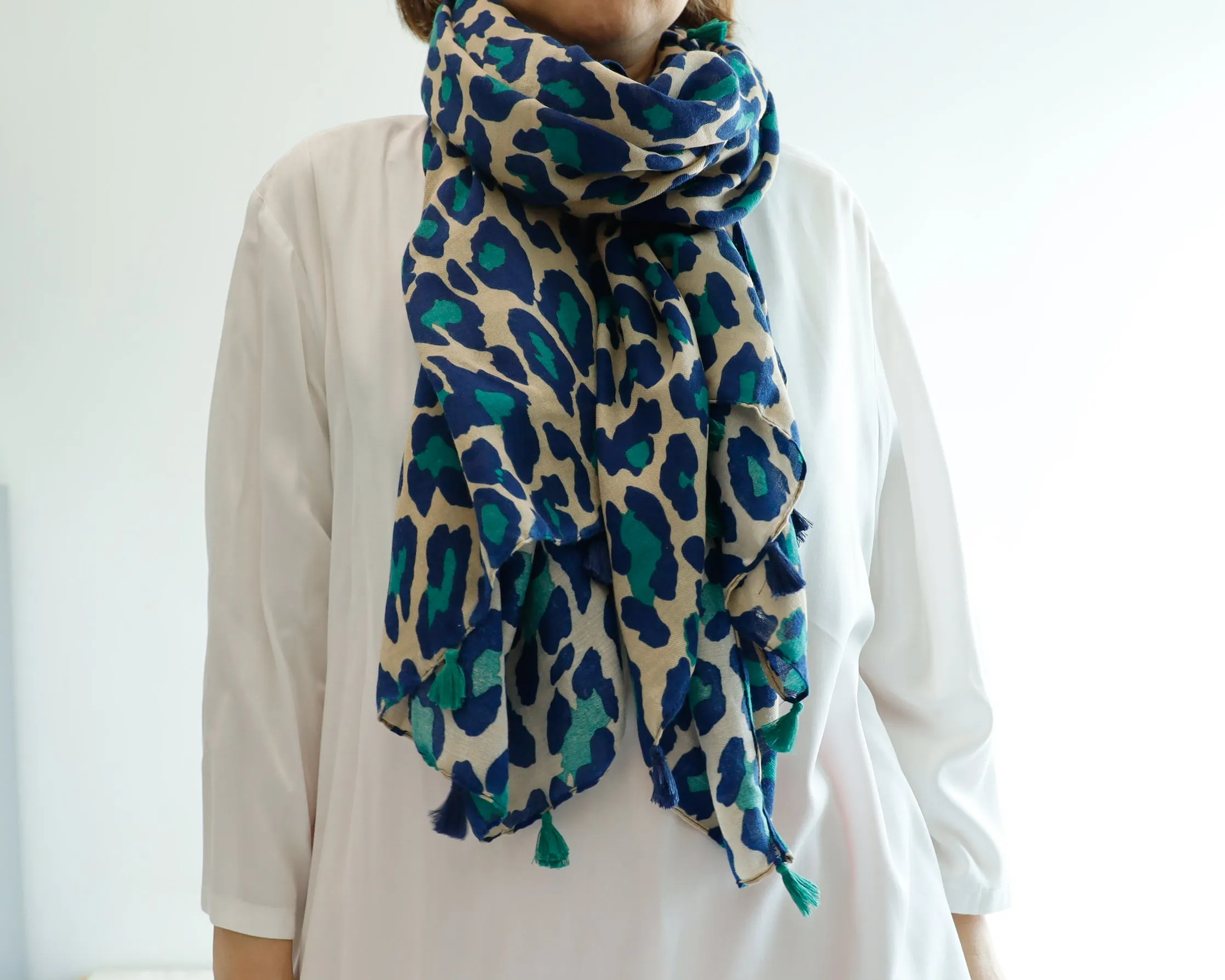 <A13>  PRINTED  Scarf LEOPARD