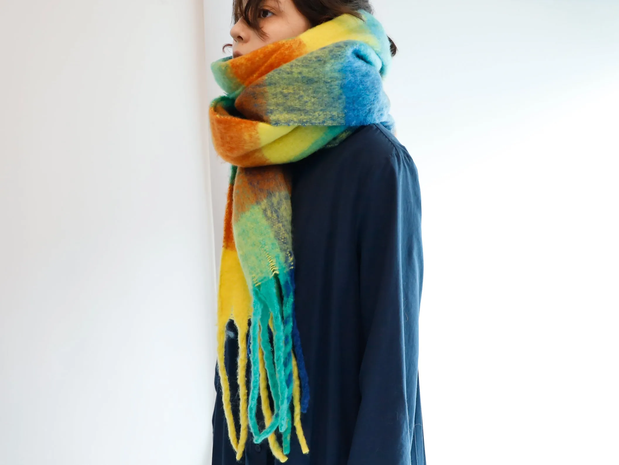 <A15>  OVERSIZED Scarf