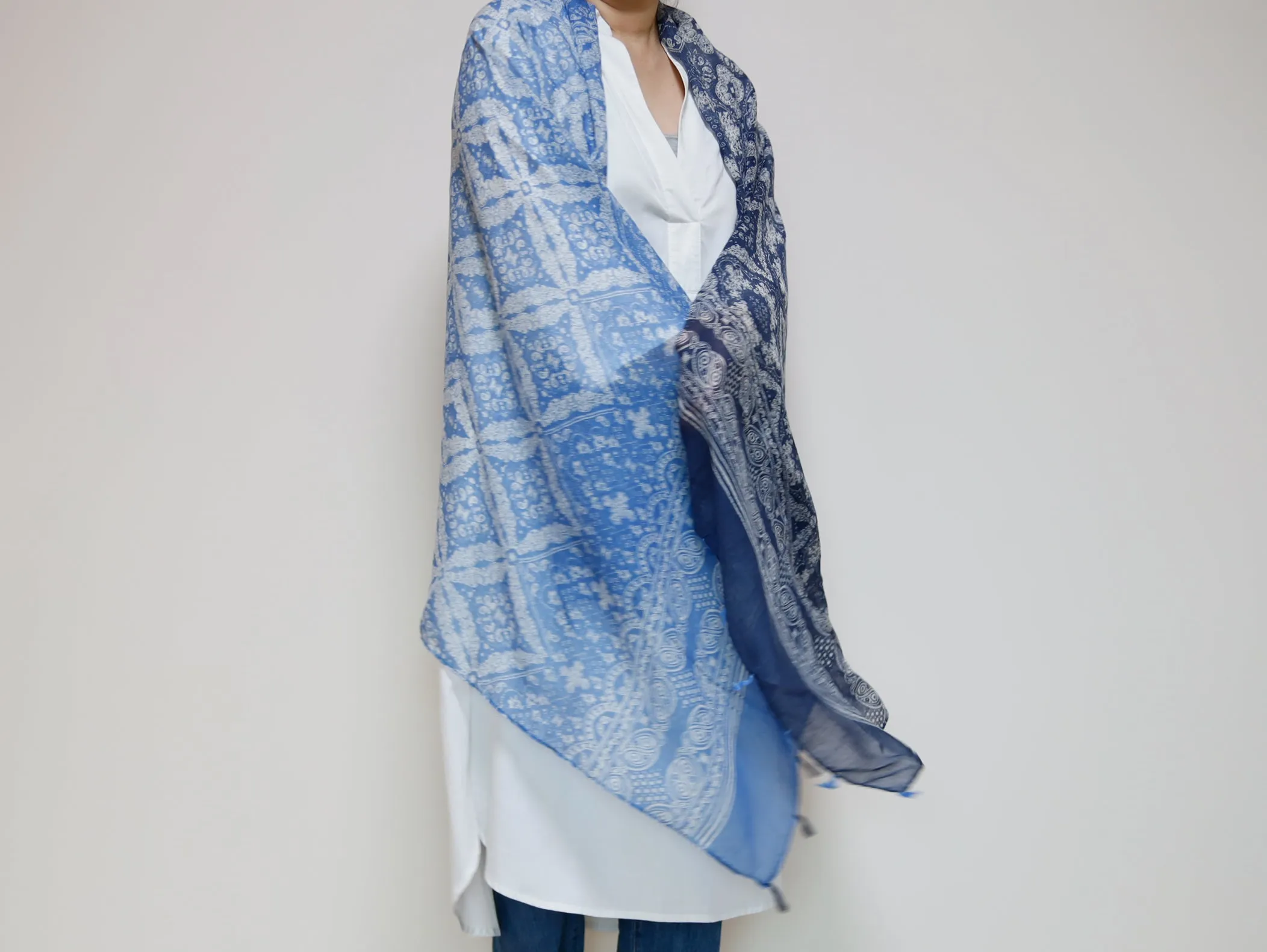 <A19>  PRINTED  Scarf BLUE