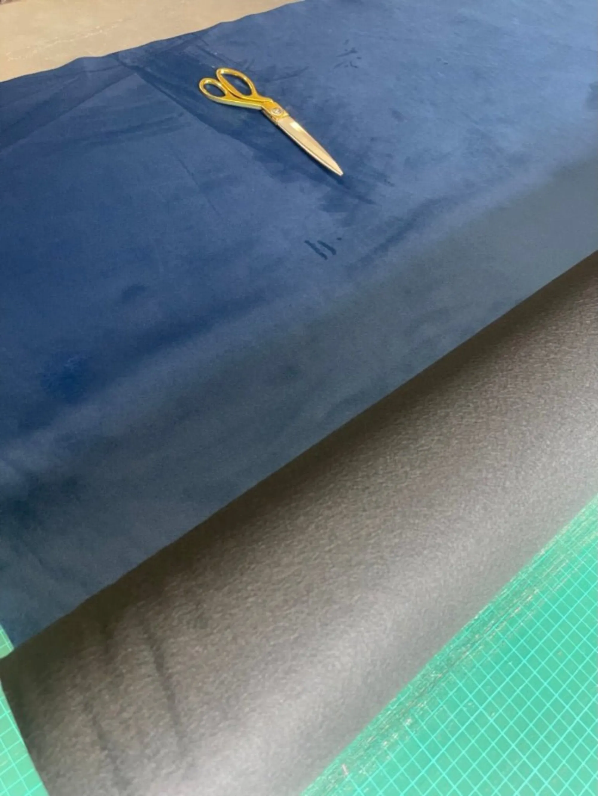 MID  BLUE - Upholstery / Furnishing  velvet - 140  cms - 330 gsm - Last few metres