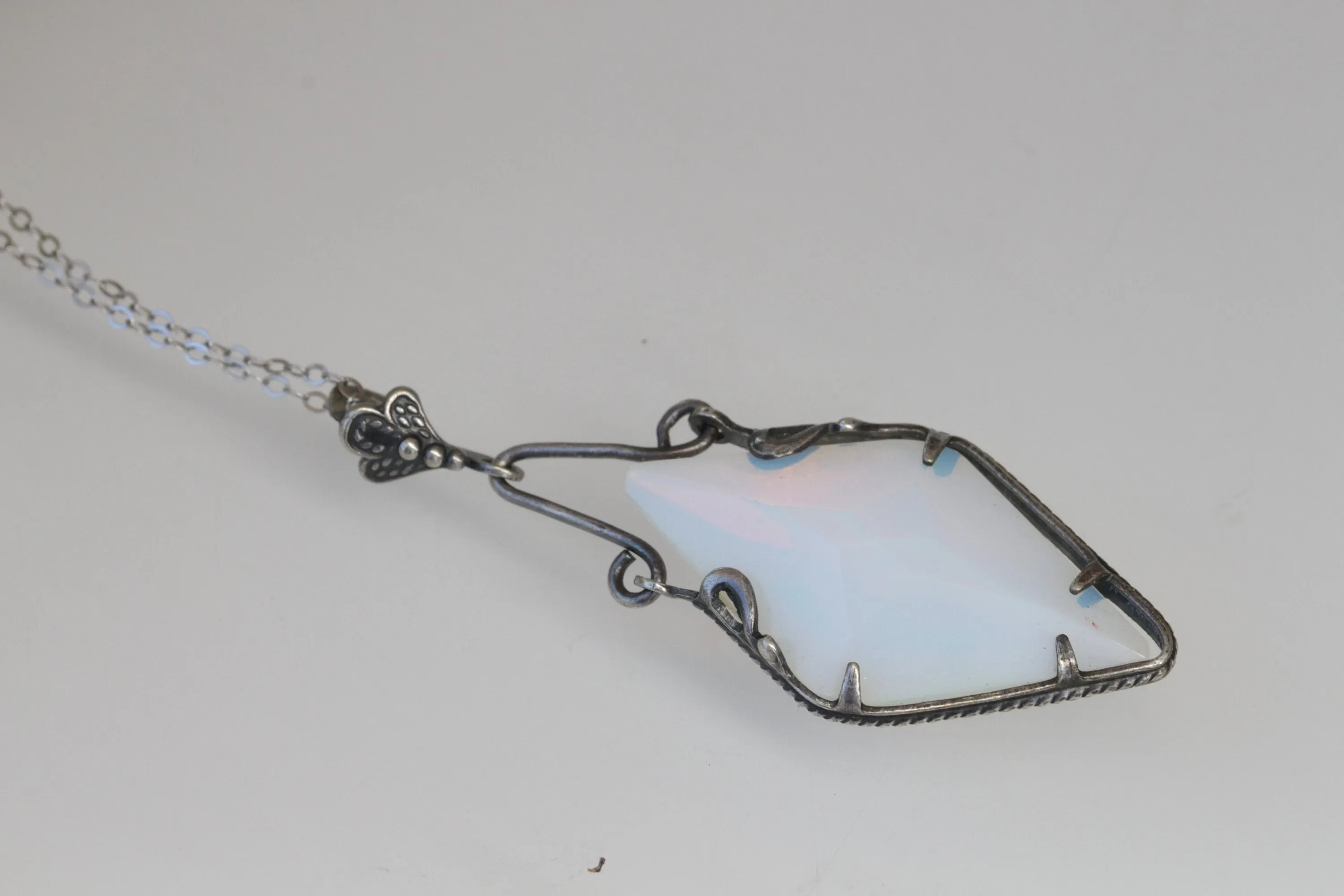 MOONSTONE NECKLACE