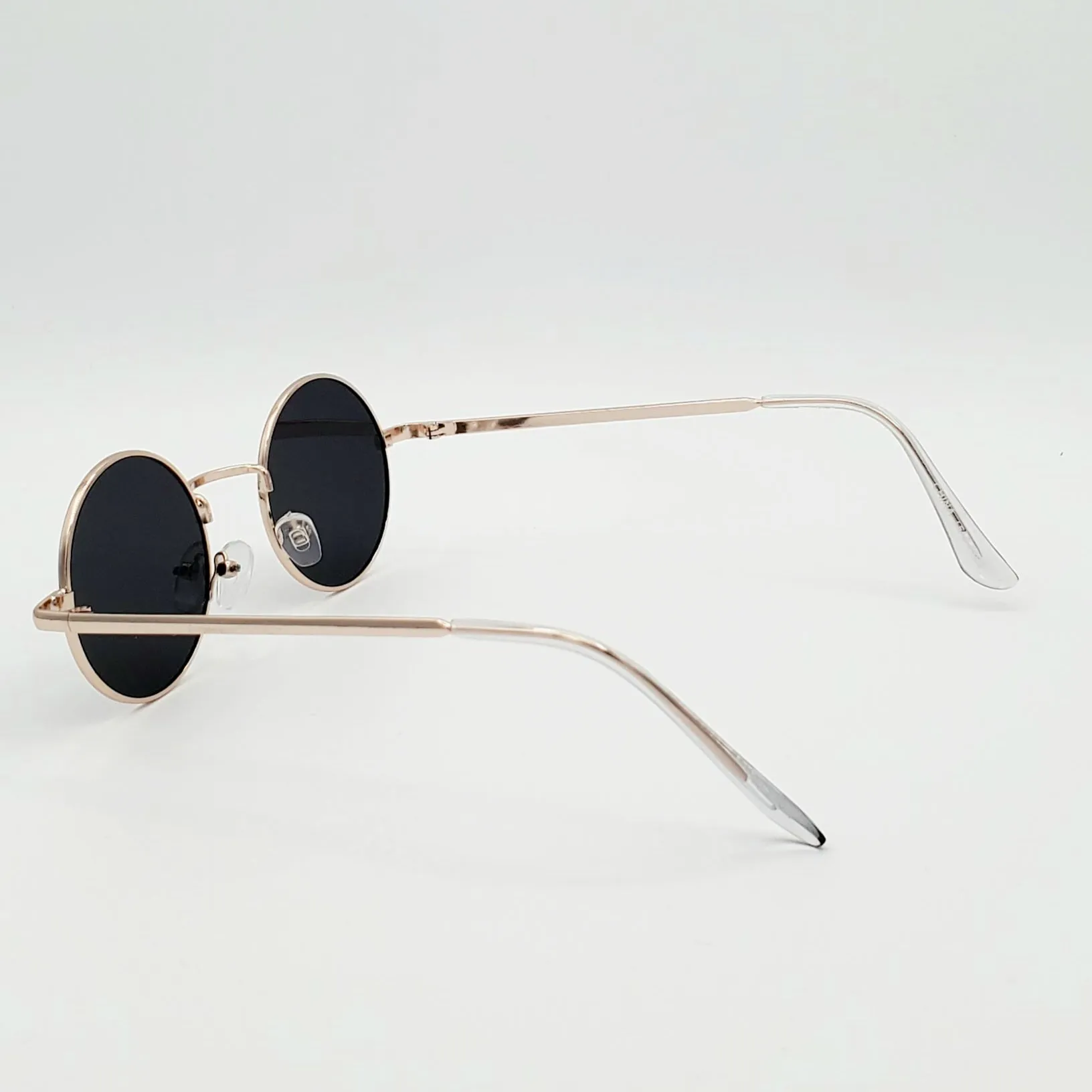 Round 1 1/4” Gold Metal Frame Sunglasses - Black