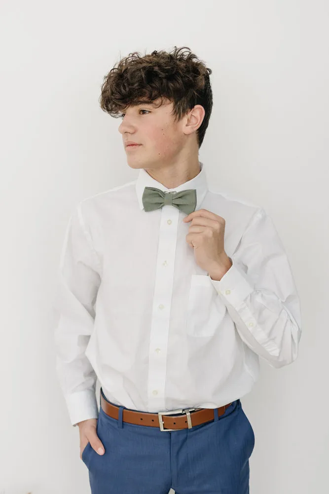 Sage Bow Tie (Pre-Tied)