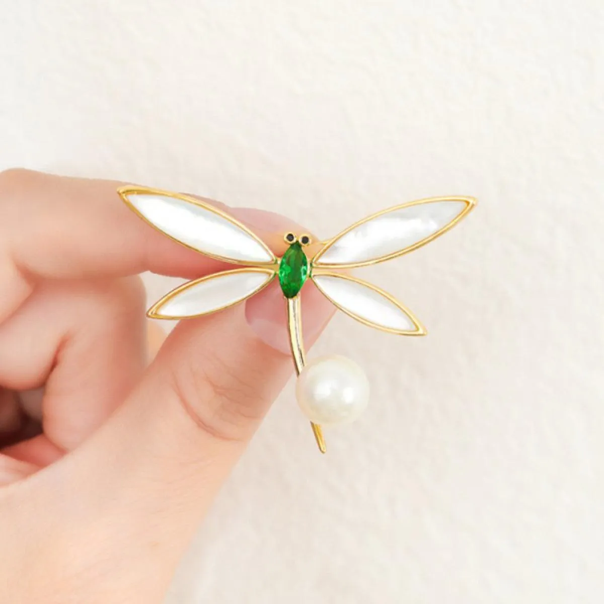 Simple Elegant Dragonfly Brooch