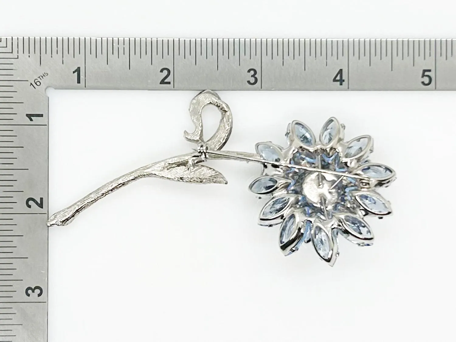 Super Sparkling Big Blue Floral Vintage Brooch