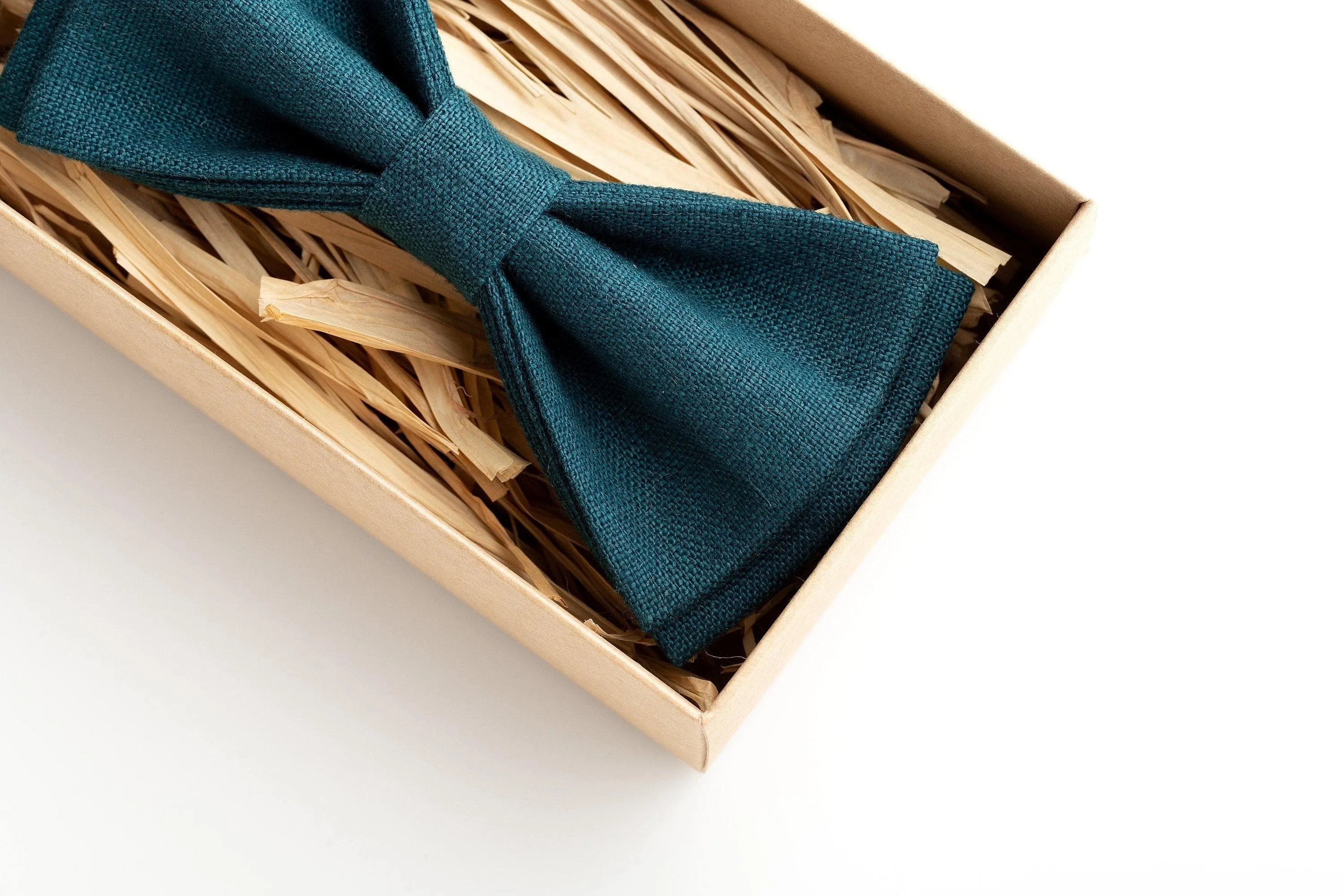 Teal Green Men's Wedding Ties and Bow Ties | Teal Wedding Ties and Pocket Squares for All Occasions