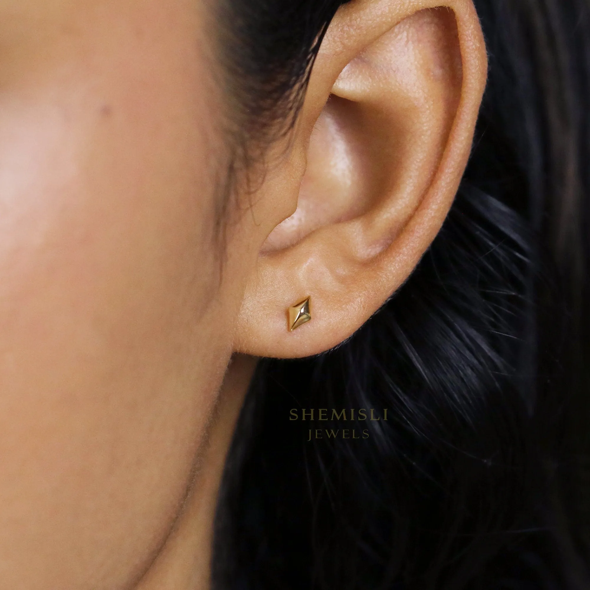 Tiny 3D Diamond Shape Studs, Rhombus Earrings, Unisex, Gold, Silver SHEMISLI - SS021