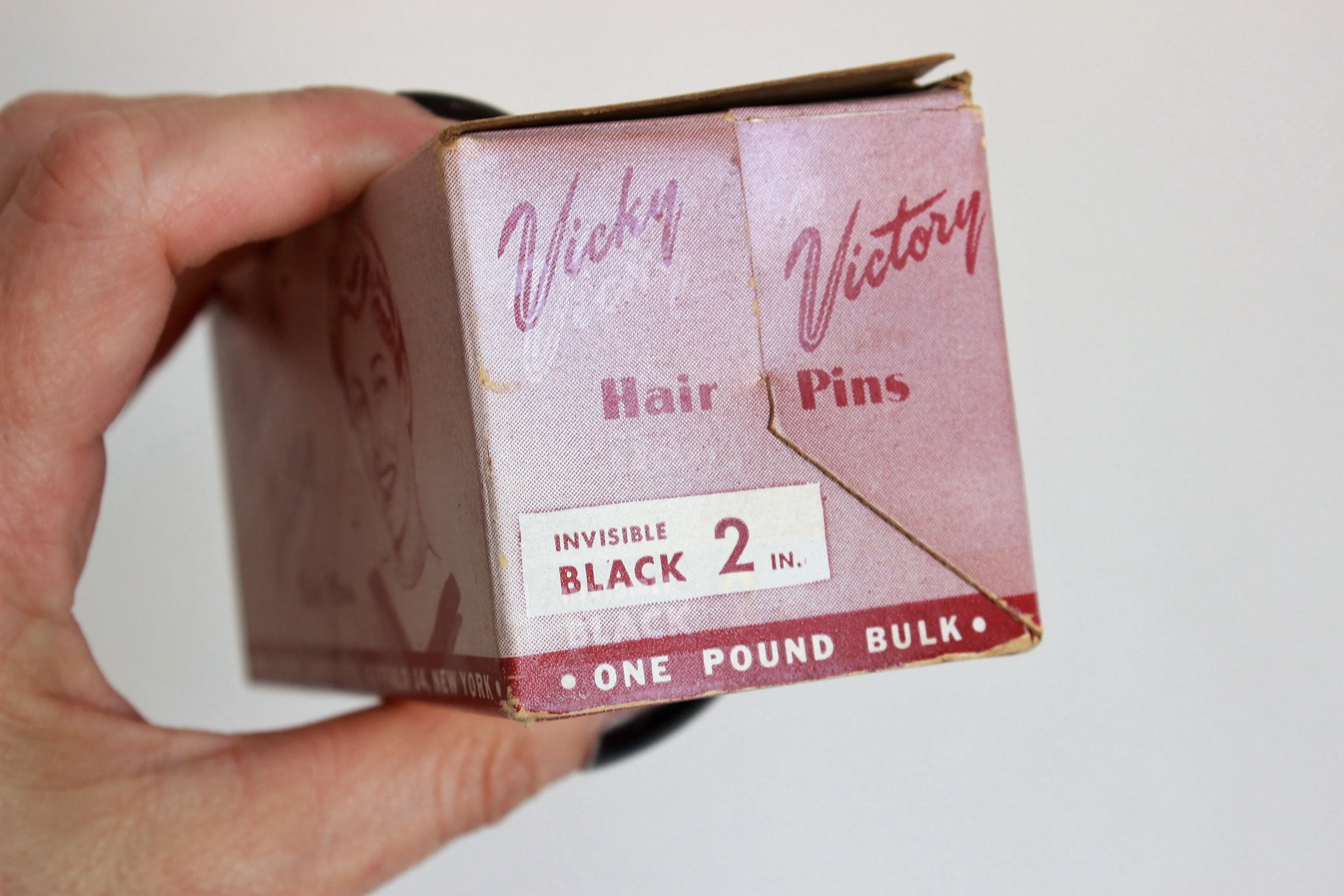 Vintage 1940s Hair Pins,100s of Vicky Victory Bobby Pins in Original Box