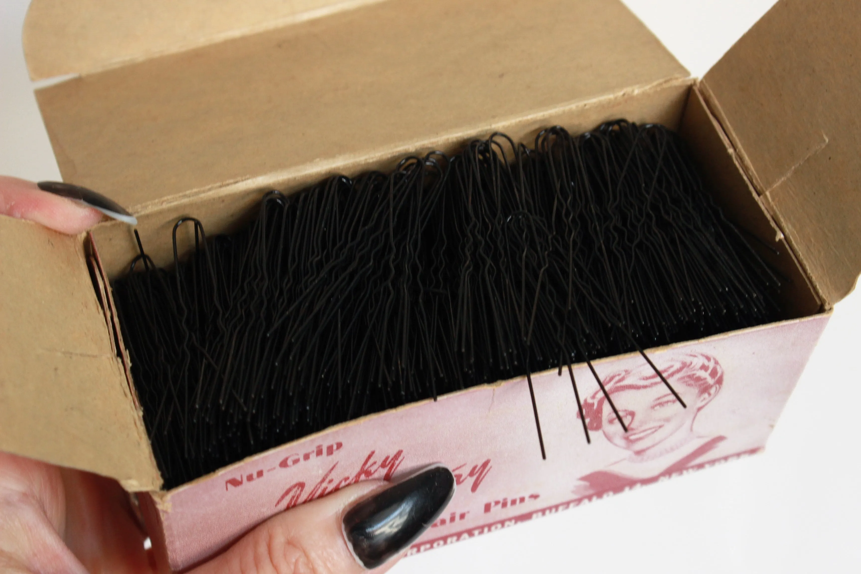 Vintage 1940s Hair Pins,100s of Vicky Victory Bobby Pins in Original Box